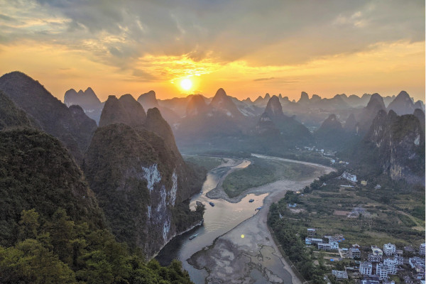 Lao Zhai Mountain Sunset Xingping